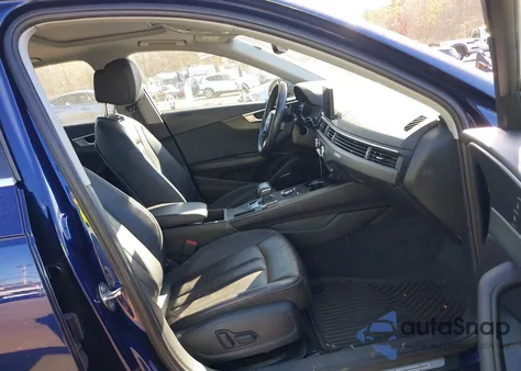 2019 Audi A4 45 Premium z USA, uszkodzony, nr VIN WAUDNAF45KN002123